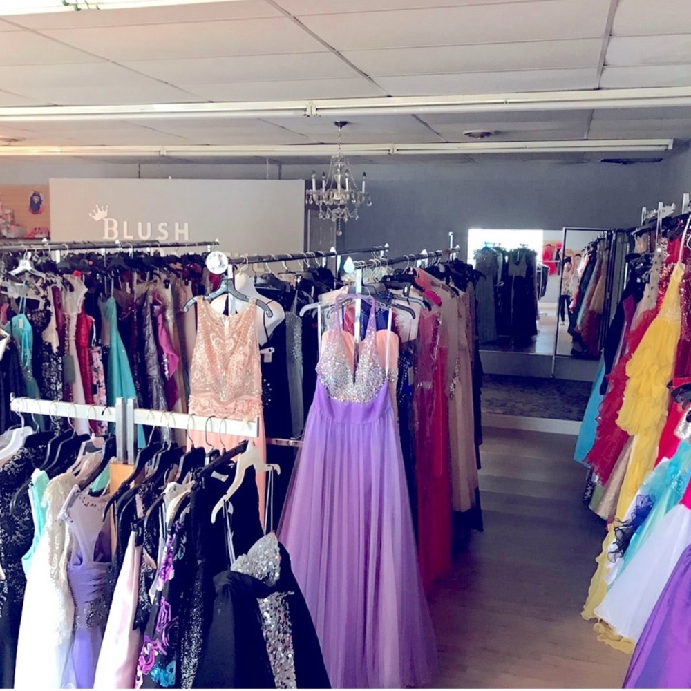 PROM DRESS LOT (4 dress) short or Long Random pick